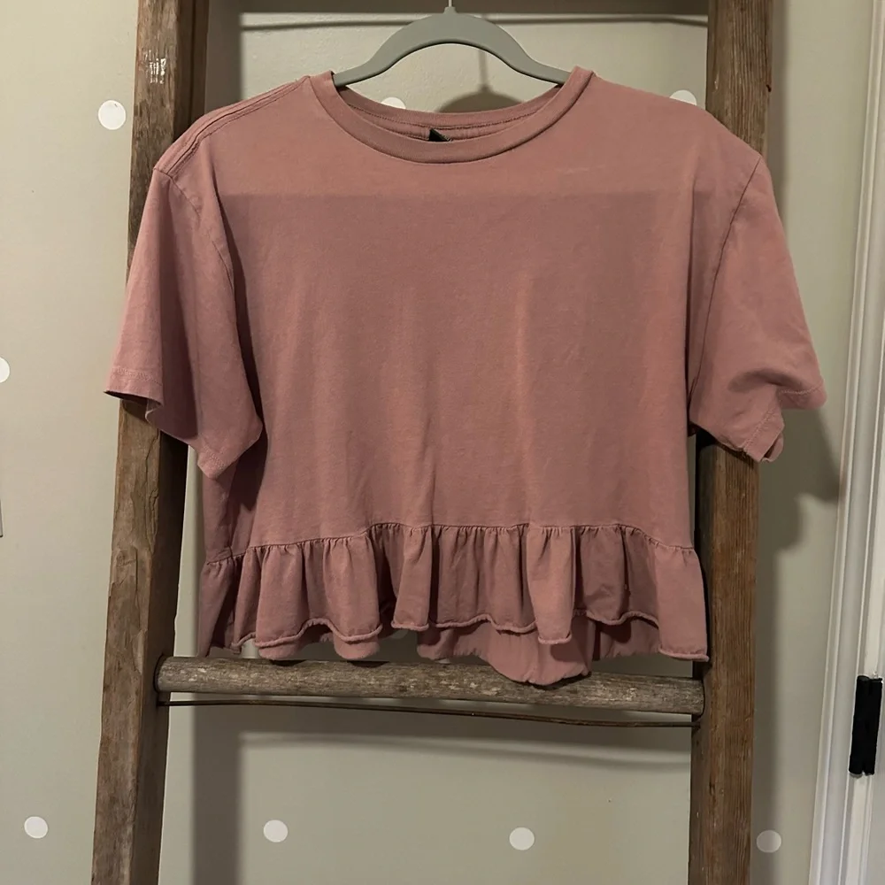 Women’s Ruffle Crop Top - Picture 1 of 2